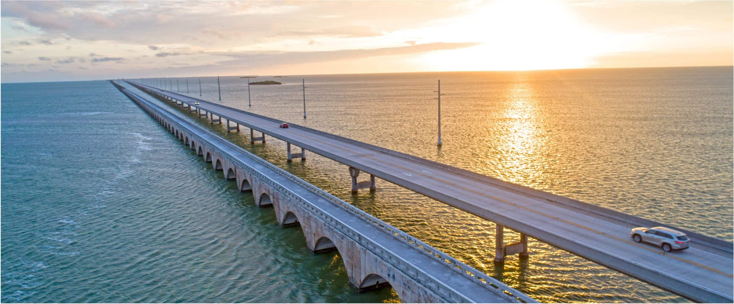 showing the image of " overseas highway bridge", one of the 5 longest sea bridges in the world