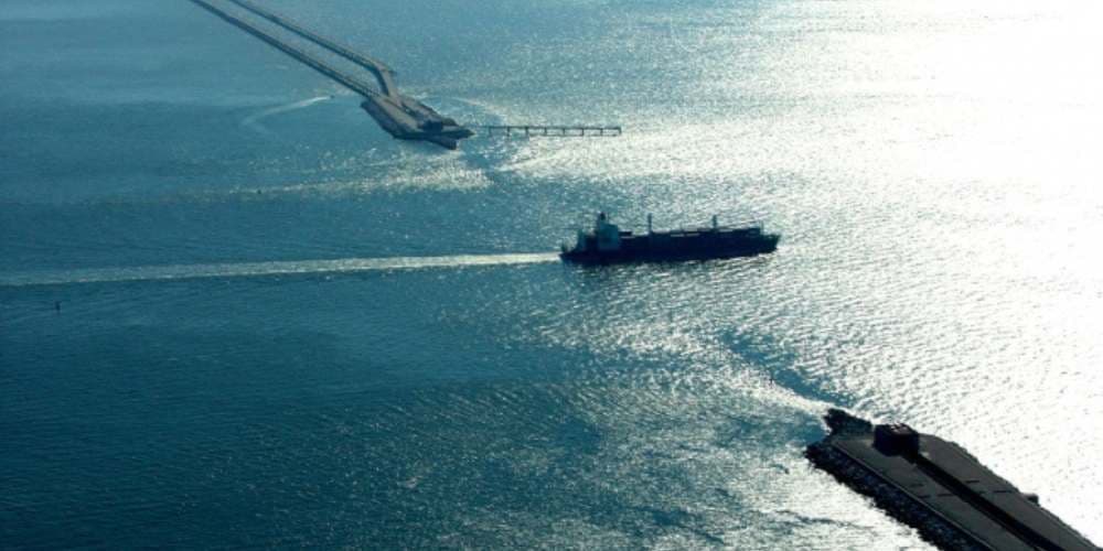 showing the image of " Chesapeake Bay Bridge-Tunnel ", one of the 5 longest sea bridges in the world