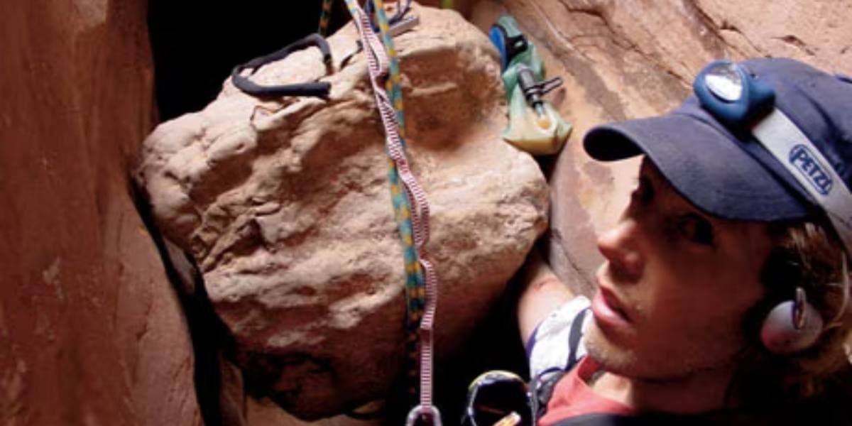 showing the image of "एरन राल्स्टन का बचाव | Aron Ralston's defense", one of the 7 Mysterious Events in History.