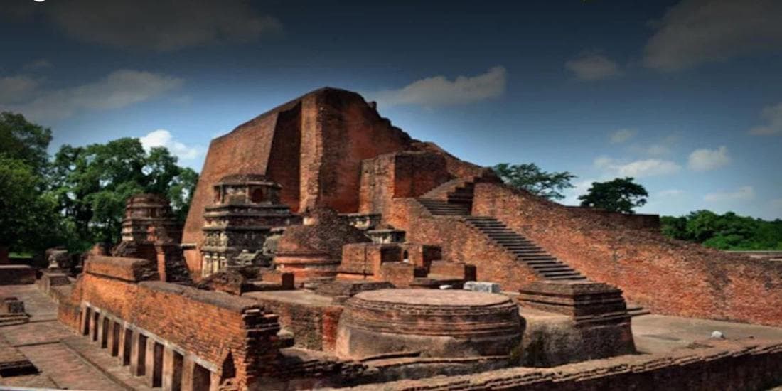 showing the image of "नालंदा की लाइब्रेरी का रहस्य | Mystery of Nalanda Library", under the title 'How was India 5000 years ago?'.